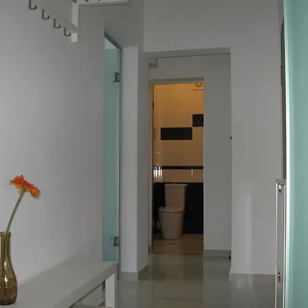 Apartment Mnk *