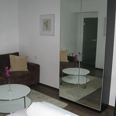 Apartment Mnk *