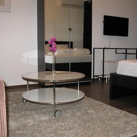 Apartment Mnk